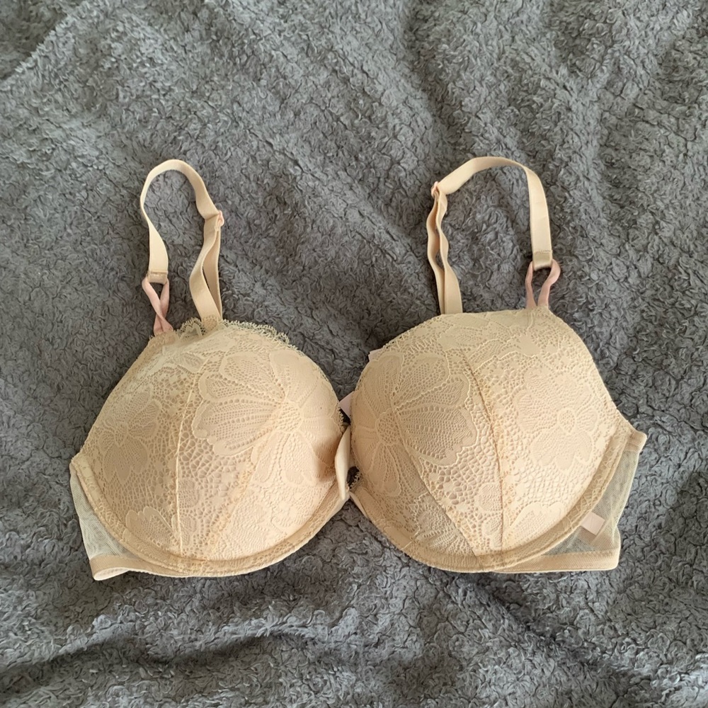 Victoria’s Secret bra